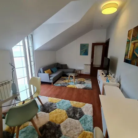 Fabuloso Con Terraza Y Piscina * Villabanez (Cantabria)